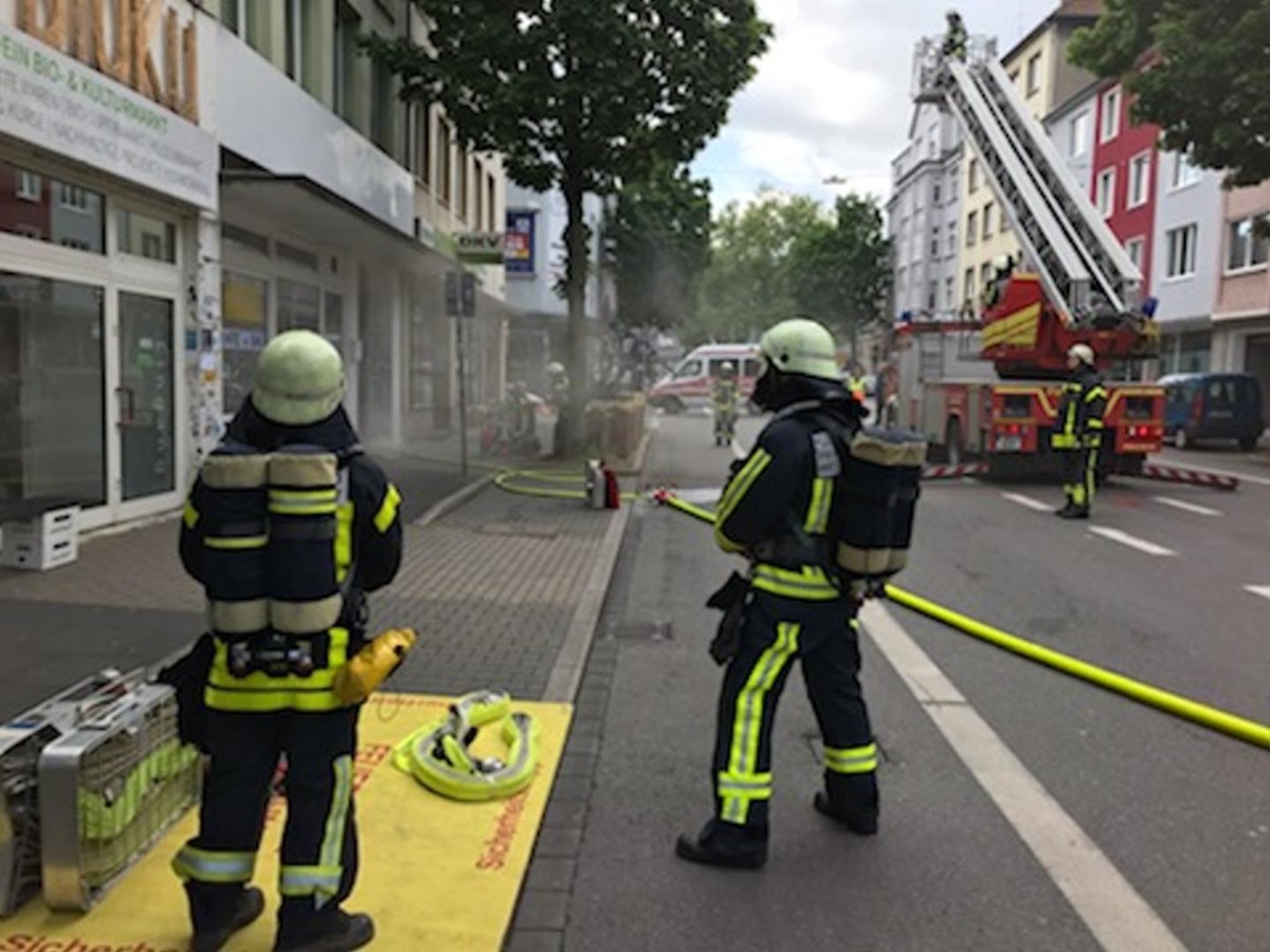 FW-BO: Kellerbrand in einem Wohn- und Geschäftshaus an der Herner Straße