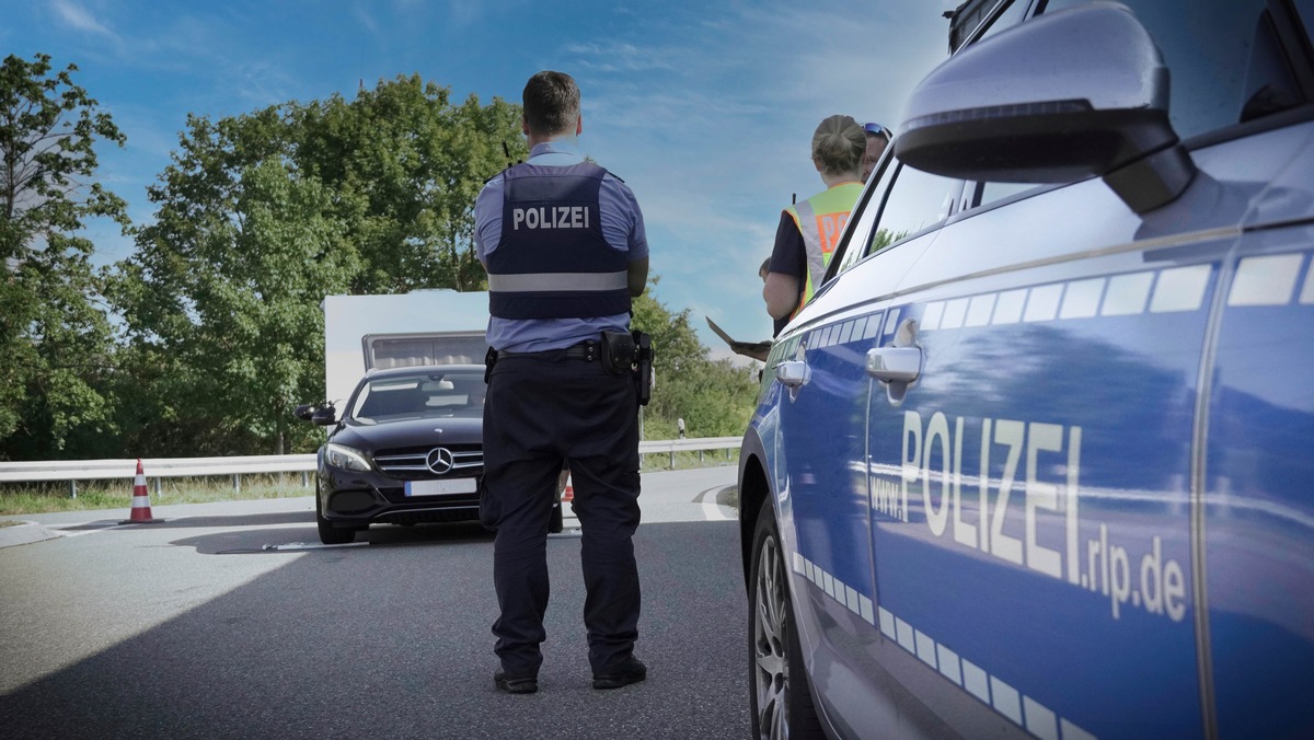 POL-PDNW: Sicher in den Urlaub - Die Polizei schaut aufs Gewicht