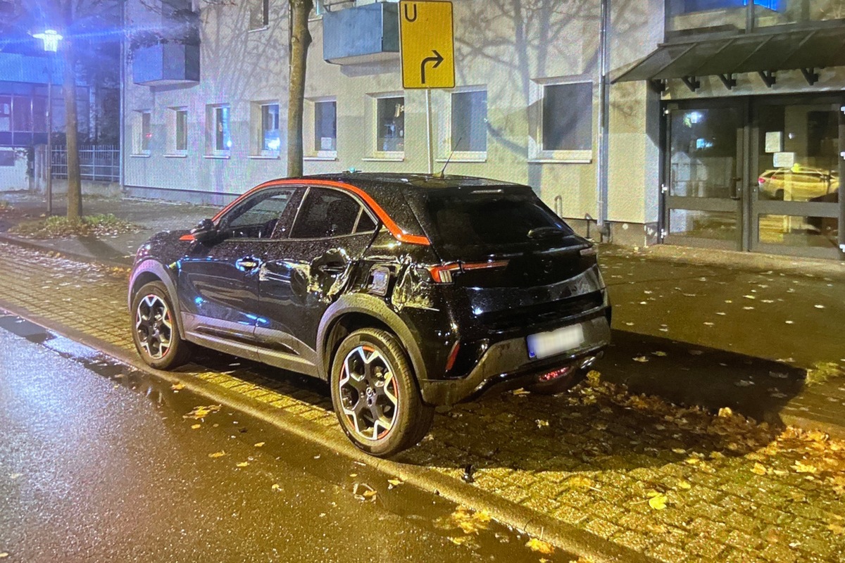 POL-KS: Linke Seite von geparkten Opel in Heßbergstraße beschädigt: Polizei bittet um Hinweise nach Unfallflucht