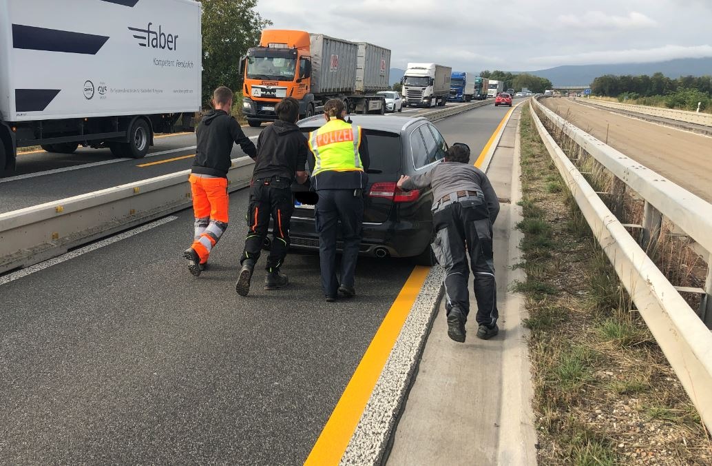 POL-PDLD: A65/AS Haßloch - Staubildung wegen Spritmangel