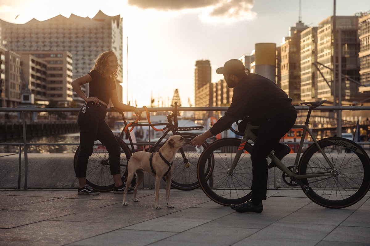 Mehr als zwei Drittel der Deutschen unterstützten nachhaltige Verkehrswende mit weitgehender Verdrängung des Autos aus den Städten zugunsten Fahrradmobilität und ÖPNV