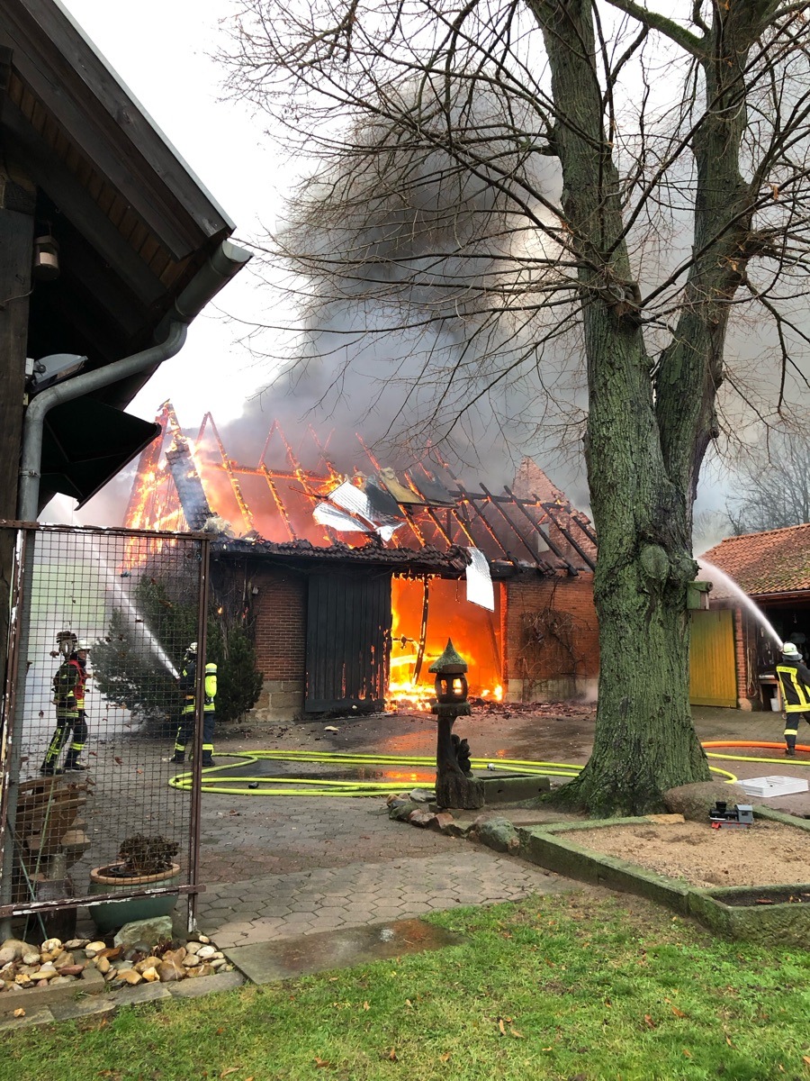 POL-MI: Hoher Schaden bei Scheunenbrand