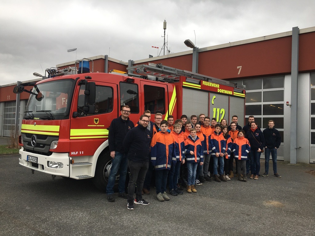 FW-OE: Interessanter Samstag für die Jugendfeuerwehr aus Kirchhundem