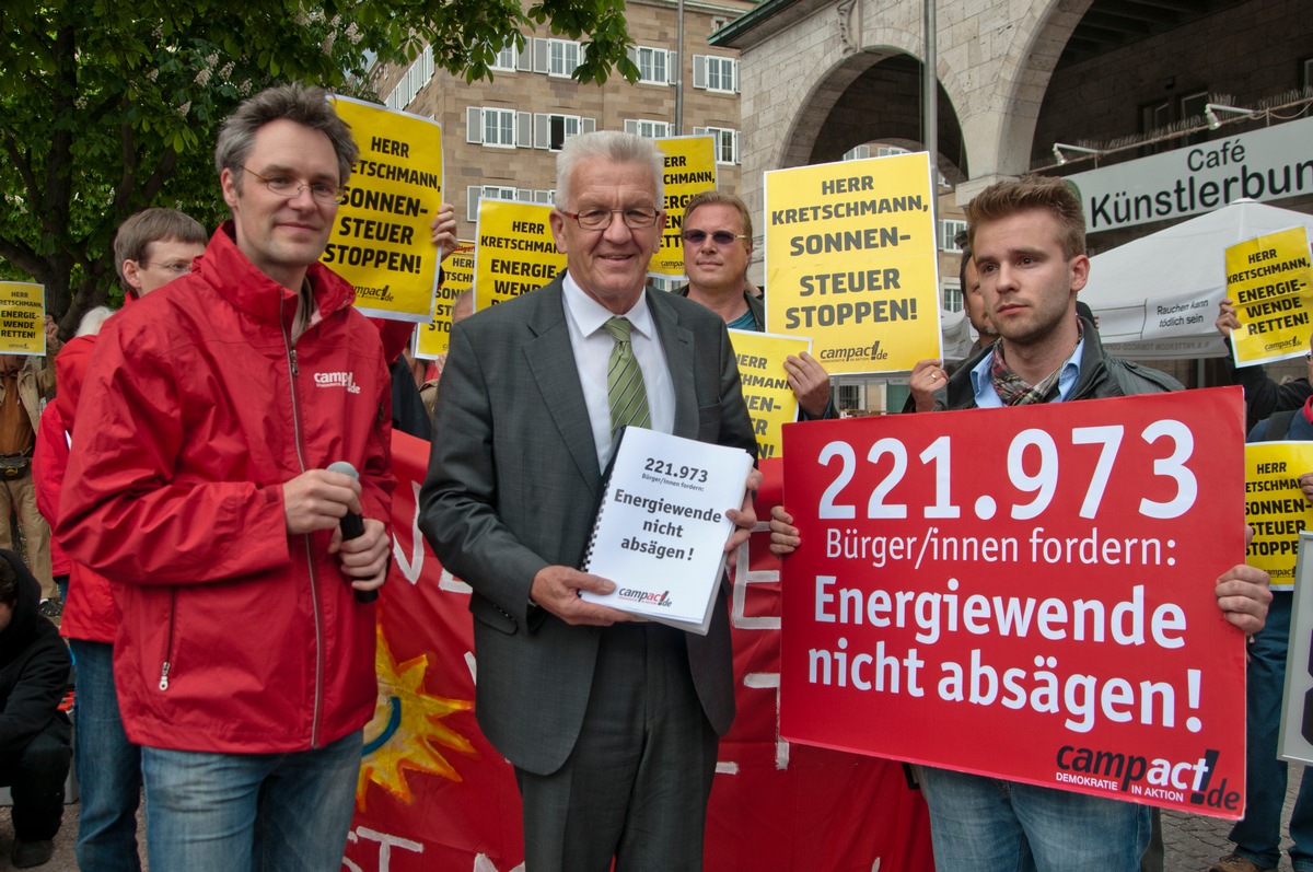 Kretschmann muss Gabriels Plänen für eine &quot;Sonnensteuer&quot; die Stirn bieten (FOTO)