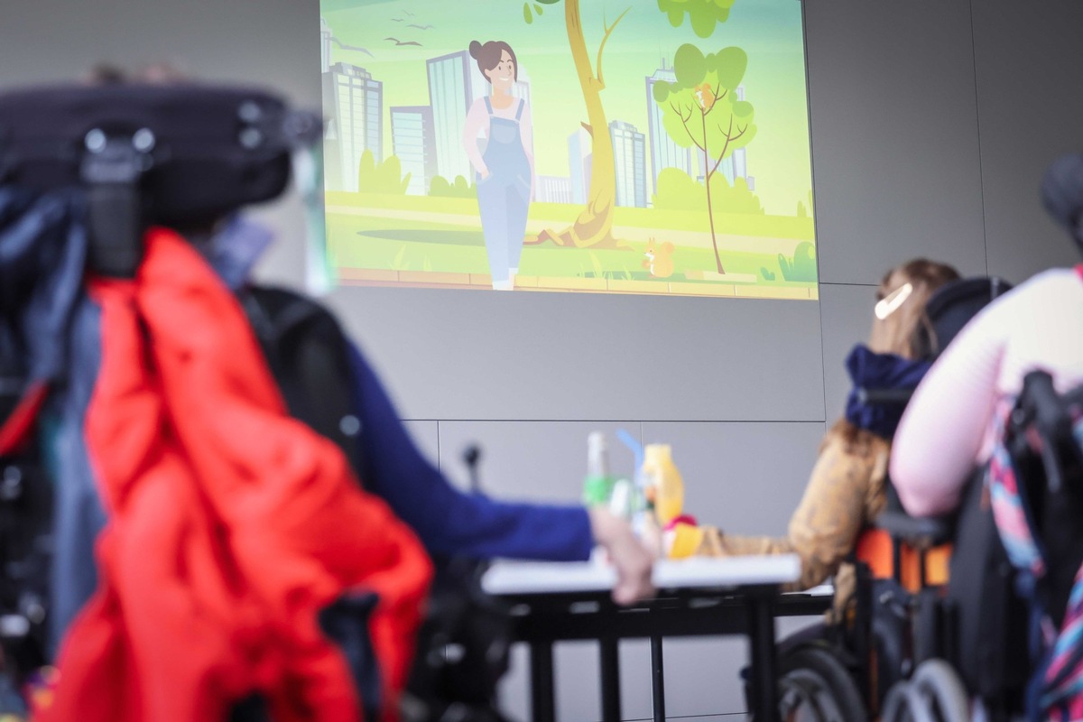 Pressemitteilung: Kompetenzvideos machen Menschen mit geistigem Handicap (gesundheitlich) stark