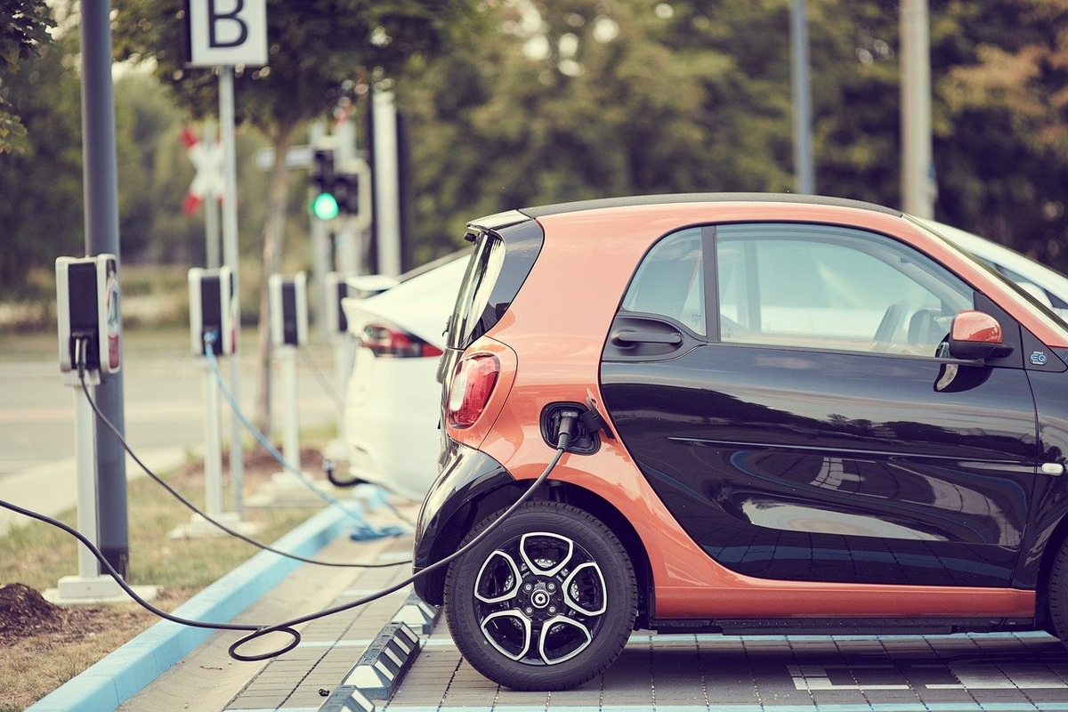 E-Mobilität Soderstorf Amelinghausen, Betzendorf - Elektro Burmester ist Spezialist in seinem Fachgebiet