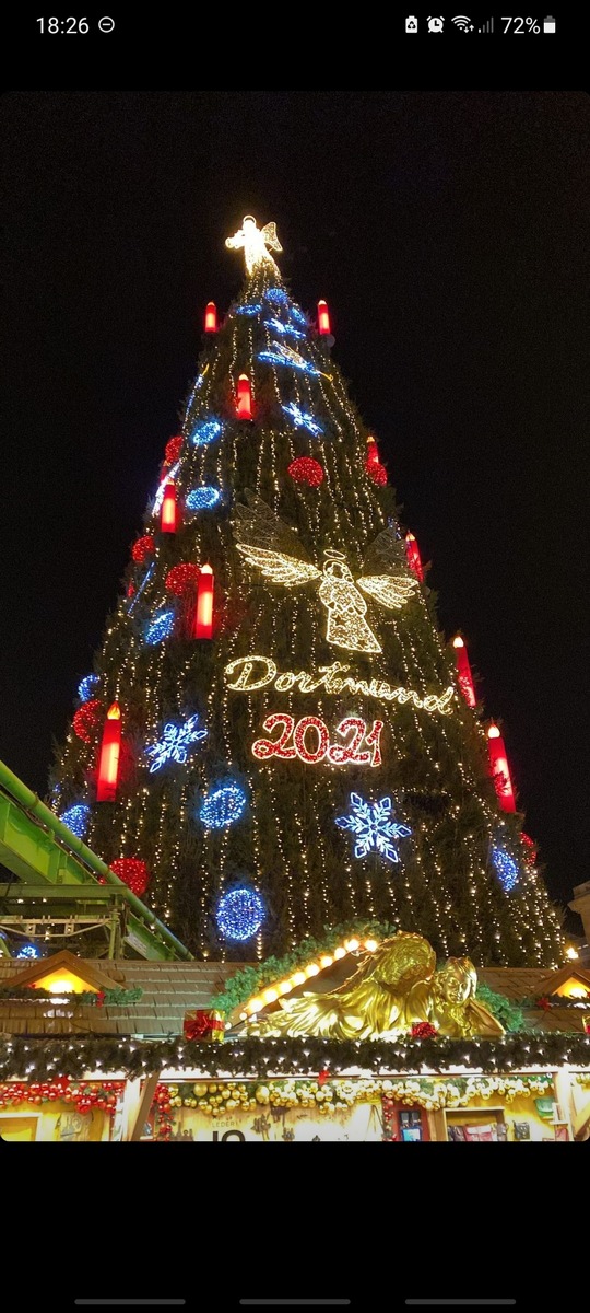 FW-DO: 01.12.2021 - Feuermeldung in Dortmund Mitte. Technischer Defekt auf dem Dortmunder Weihnachtsmarkt.