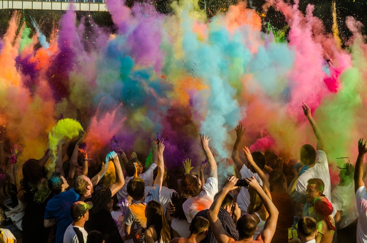 Lasst Farben sprechen! So wird das Holi-Festival zur unbeschwerten Party (FOTO)