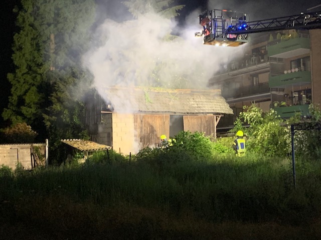 FW-MG: Brand in einem Geräteschuppen