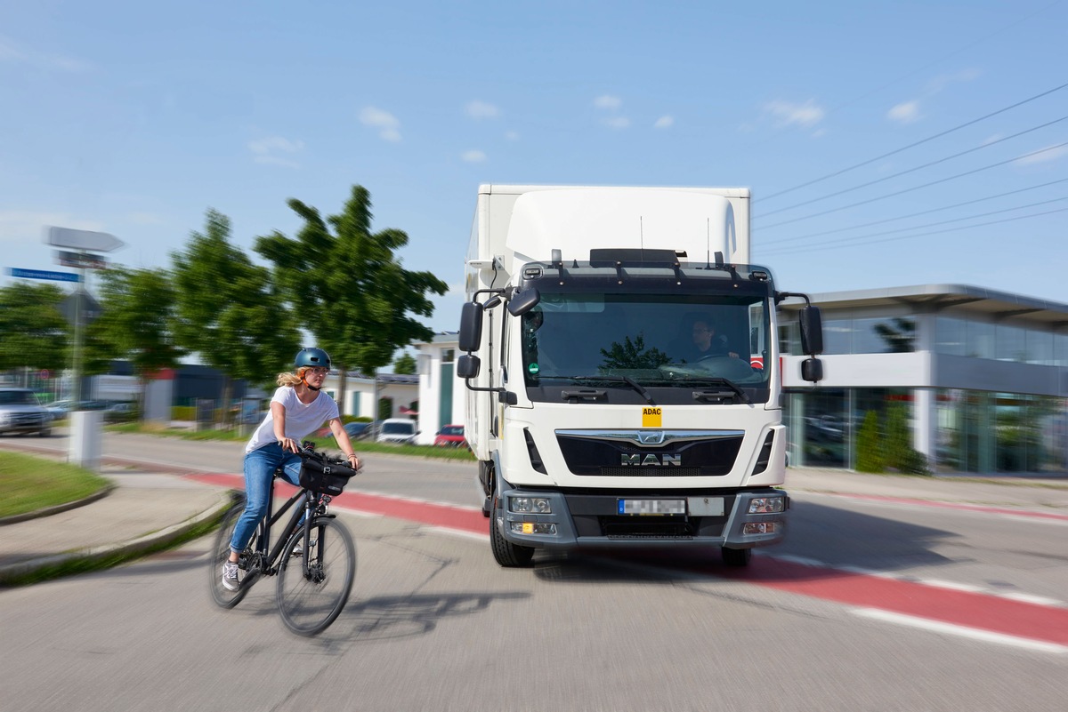 25 Jahre ADAC Test- und Technikzentrum: Garant für Verbraucherschutz und Sicherheit / Testergebnisse sind Orientierung für Verbraucher, Gesetzgeber und Hersteller