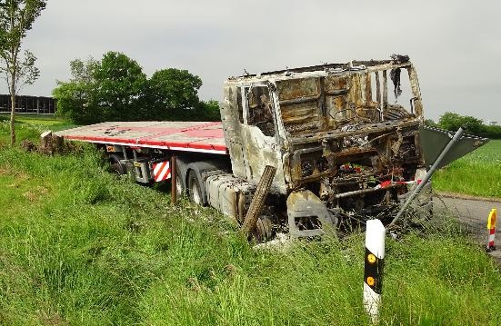 POL-FL: Ahrenviölfeld - Diebstahl und Inbrandsetzung eines LKW mit Sattelauflieger, Polizei sucht Zeugen und Hinweisgeber