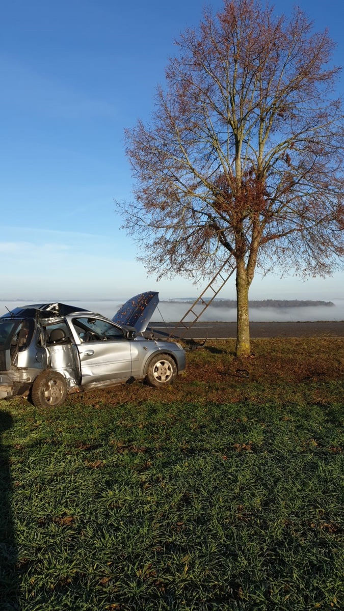 POL-PDPS: Verkehrsunfall mit lebensgefährlich verletzter Person