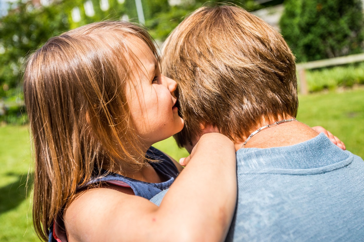 Ostern mit der Familie: Gespräche genießen - an gutes Hören gewöhnt bleiben