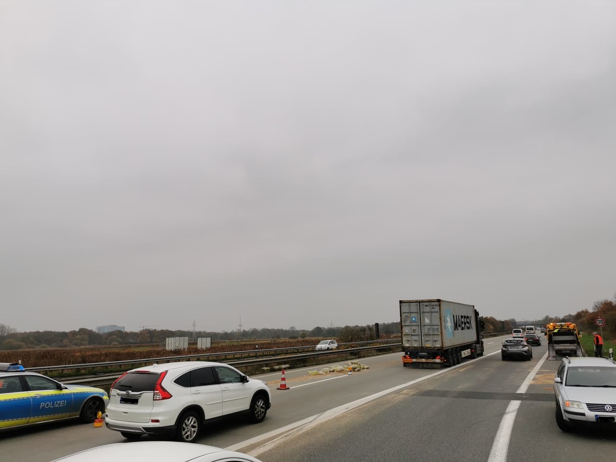 POL-CUX: Aktuell Verkehrsbehinderungen auf der BAB 27 an der Anschlussstelle Bremerhaven-Zentrum in Richtung Walsrode (Lichtbild in der Anlage)