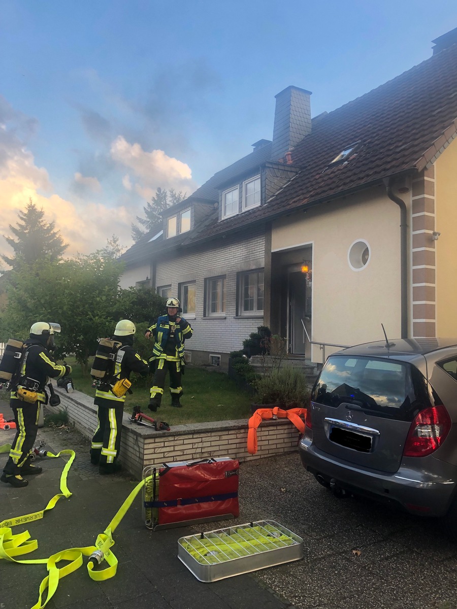 FW-BO: Zimmerbrand in Bochum-Harpen