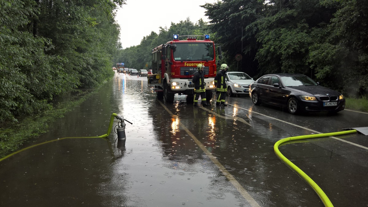 FW-GE: Unwetter in Gelsenkirchen - 90 Einsätze für die Feuerwehr