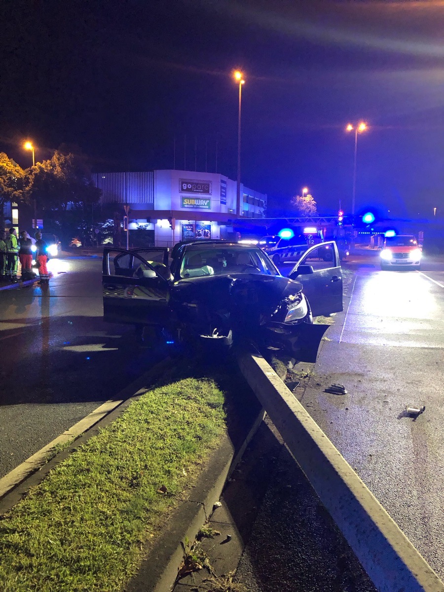 POL-HF: Verkehrsunfall unter Alkoholeinwirkung