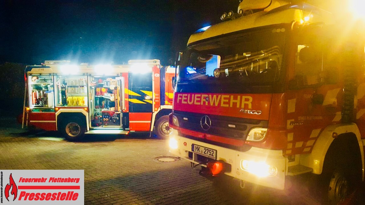 FW-PL: OT-Oestertal. Absaugsystem und Filteranlage in Industriebetrieb gerieten in Brand.