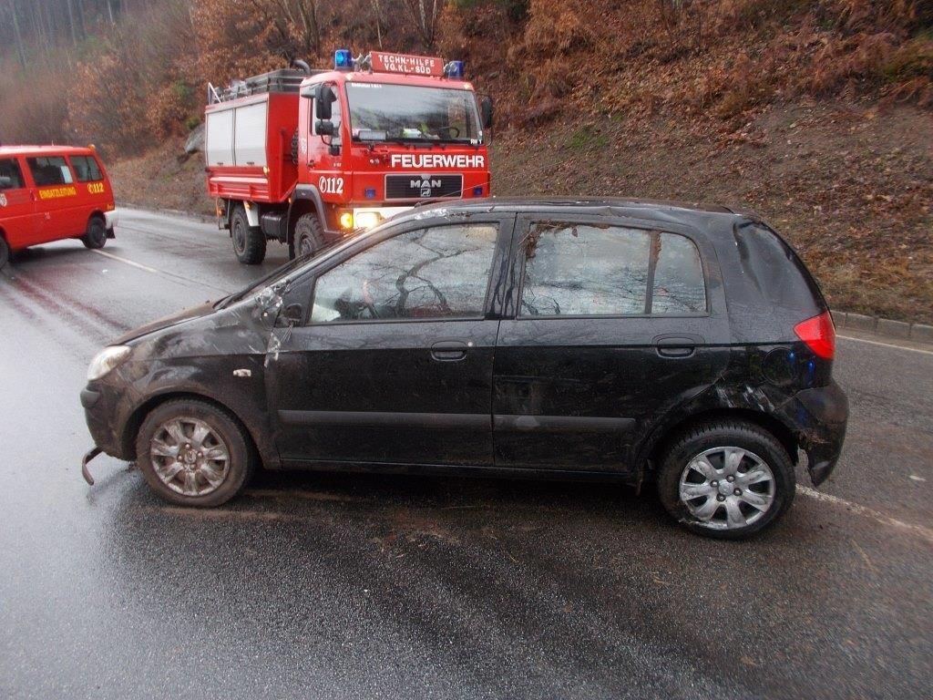 POL-PPWP: Schwerer Unfall am Walzweiher