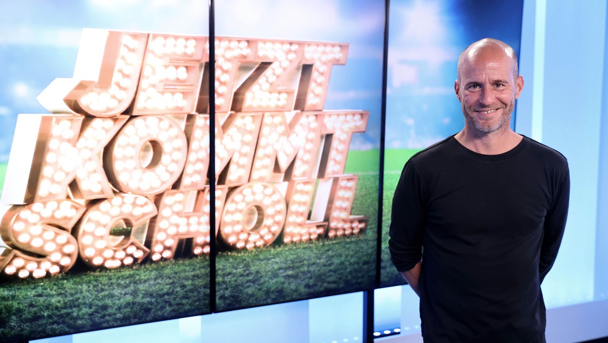 Mehmet Scholl wird Experte bei BILD für die Fußball-Europameisterschaft / Neuer EM-Talk &quot;Jetzt kommt Scholl!&quot; / Tägliche EM-News von BILD als Video