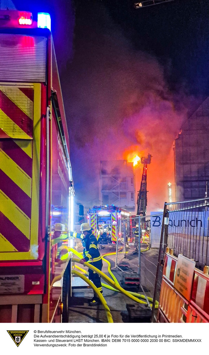 FW-M: Wohncontainer in Brand - Innenstadt verraucht (Ludwigsvorstadt)