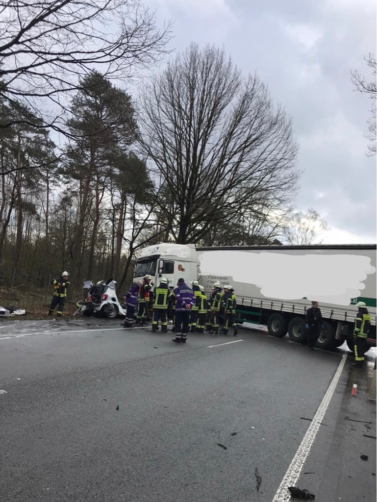 FW-Schermbeck: Schwerer Verkehrsunfall auf der B 224