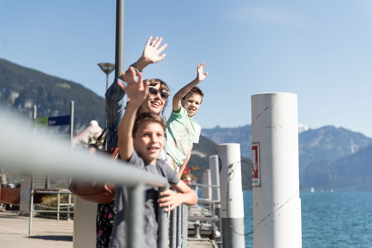 BLS-Medienmitteilung: BLS Schifffahrt lanciert günstiges Jahresabo