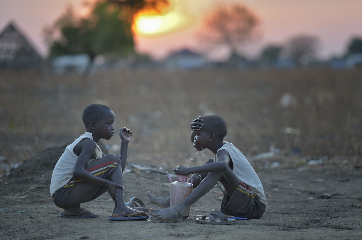 Caritas international stellt Jahresbericht vor: 77,57 Millionen Euro Spenden und Zuschüsse - Hilfswerk fordert Aufbau eines Weltkrisenfonds und Ausbau der Katastrophenvorsorge