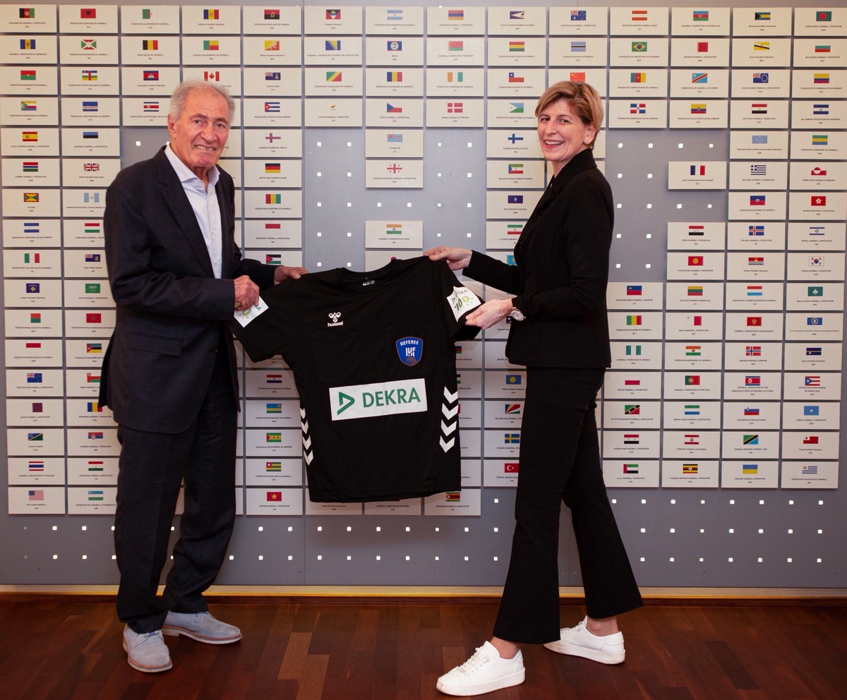 DEKRA ist Offizieller Schiedsrichter-Partner bei den kommenden Handball-Weltmeisterschaften- Frauen- und Männerturniere bis mindestens 2027