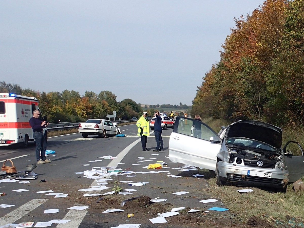 POL-VDMZ: Verkehrsunfall - Vier Verletzte