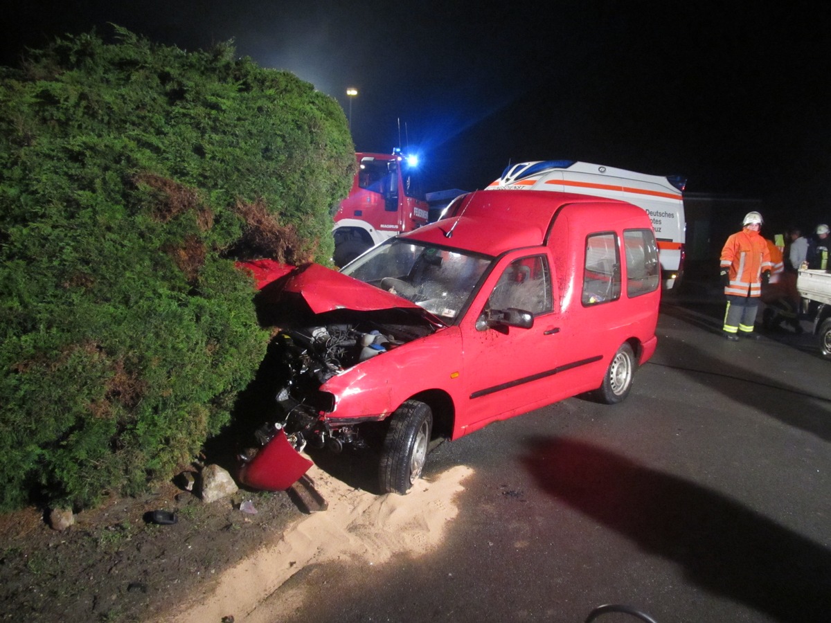 POL-WL: Verkehrsunfall mit leicht verletzter Person und hohem Sachschaden