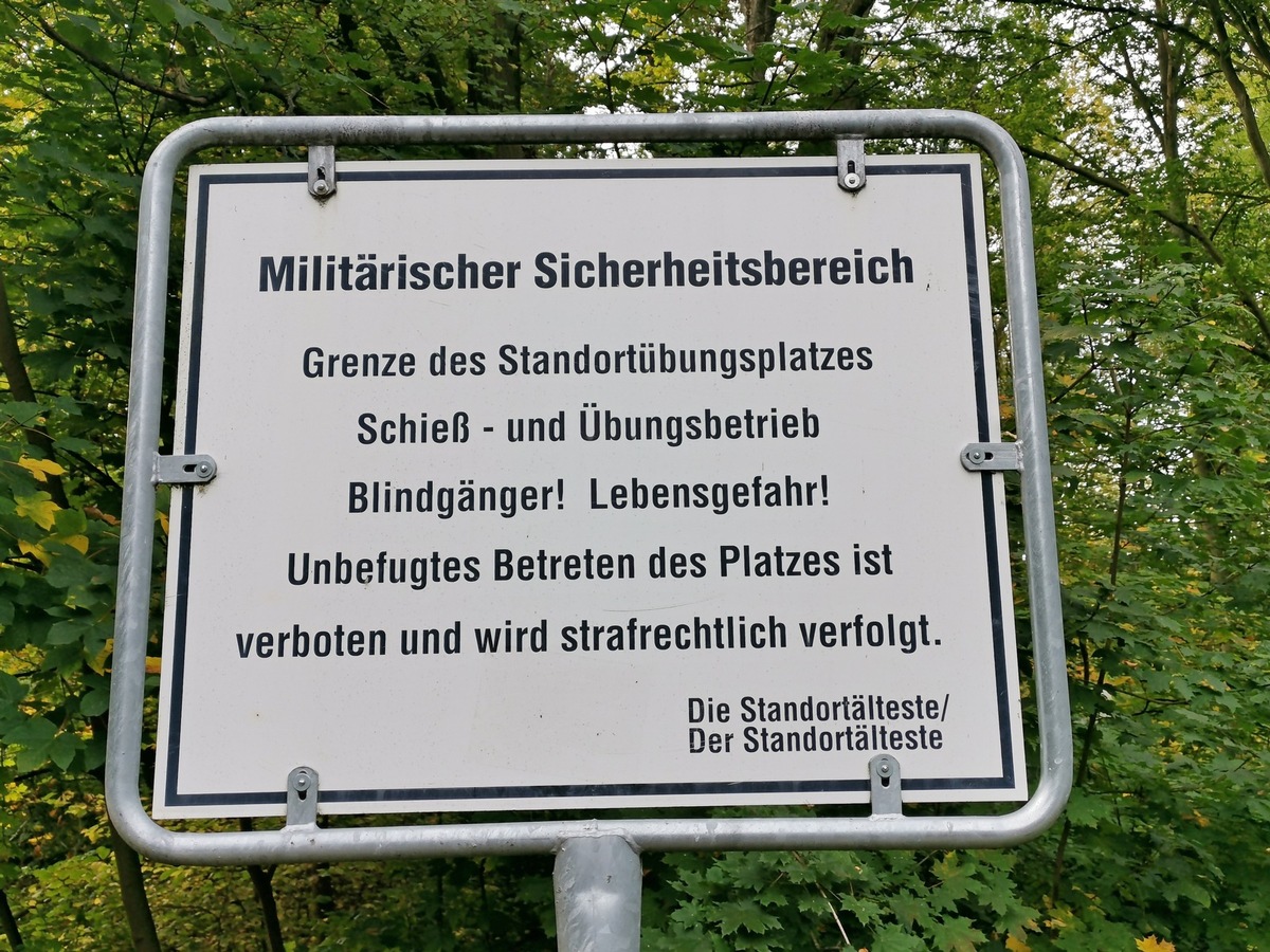 DBU Naturerbe - Drosselberg: Standortübungsplatz Erfurt bleibt für Besucher gesperrt - Spazieren im östlichen Teil aber erlaubt