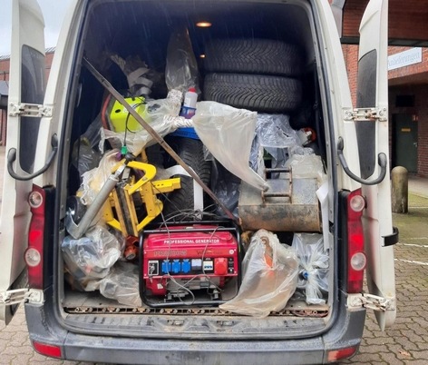 BPOL-FL: Bundespolizei stellt hochwertige Baumaschinen nach Einreise aus Dänemark fest