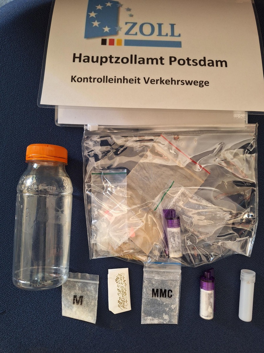 HZA-P: Zoll stoppt Fahrer unter Drogeneinfluss / 17 Gramm Kokain, 112 Gramm Amphetamin und Ecstasy-Pillen entdeckte der Zoll bei einer Kontrolle eines niederländischen Fahrzeugs auf der BAB 10