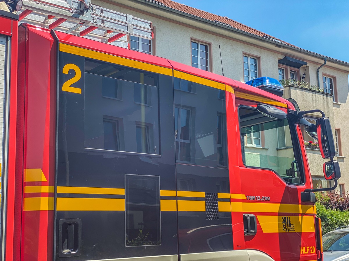 FW Dresden: Brand in einer Küche