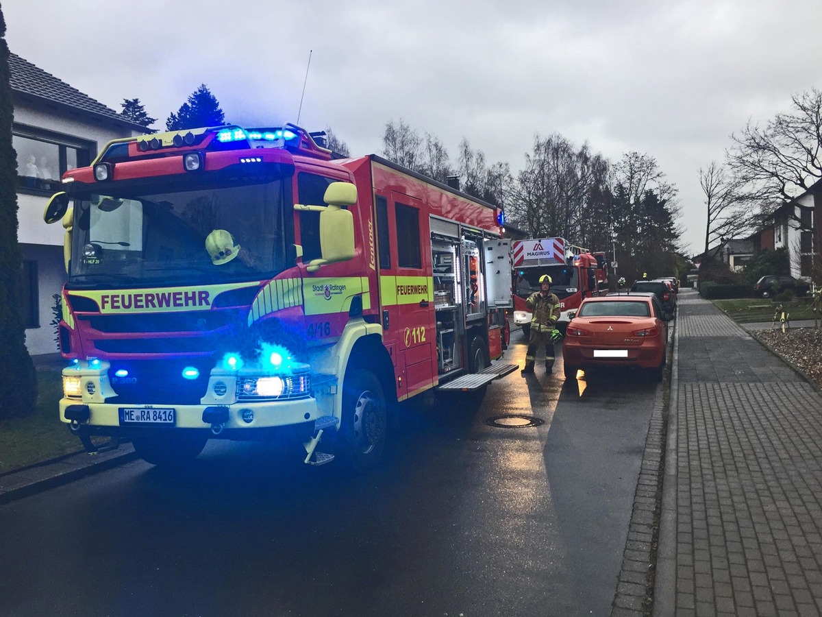 POL-ME: Wohnung durch Brand und Wasserschaden nicht mehr bewohnbar - Ratingen - 1812103