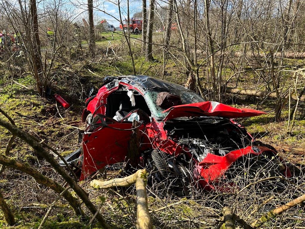 POL-PDWIL: Alleinunfall mit schwer verletzter Person