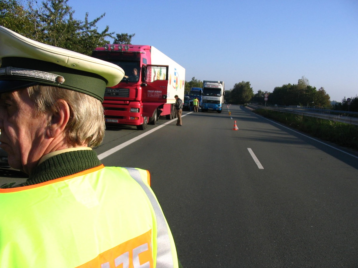 POL-STH: (ber) Schwerlast - Verkehrskontrolle auf der B 65