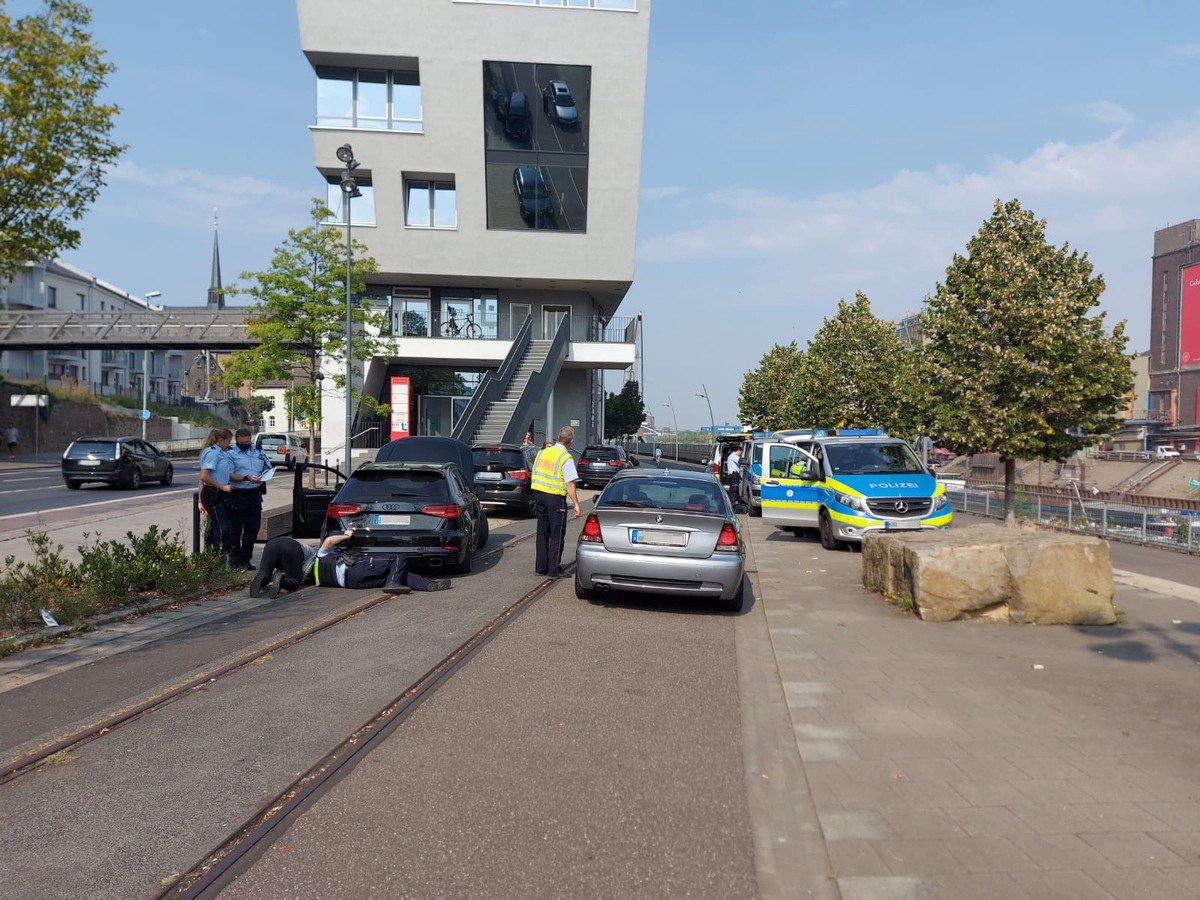 POL-NE: ROADPOL Safety Days - Polizei macht Autofahrer auf die Gefahren im Straßenverkehr aufmerksam