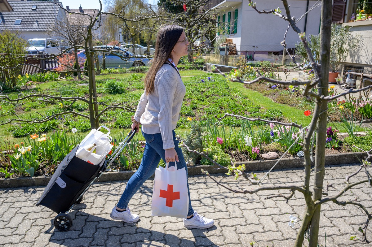 Der Weltrotkreuztag gehört den Helden der Krise