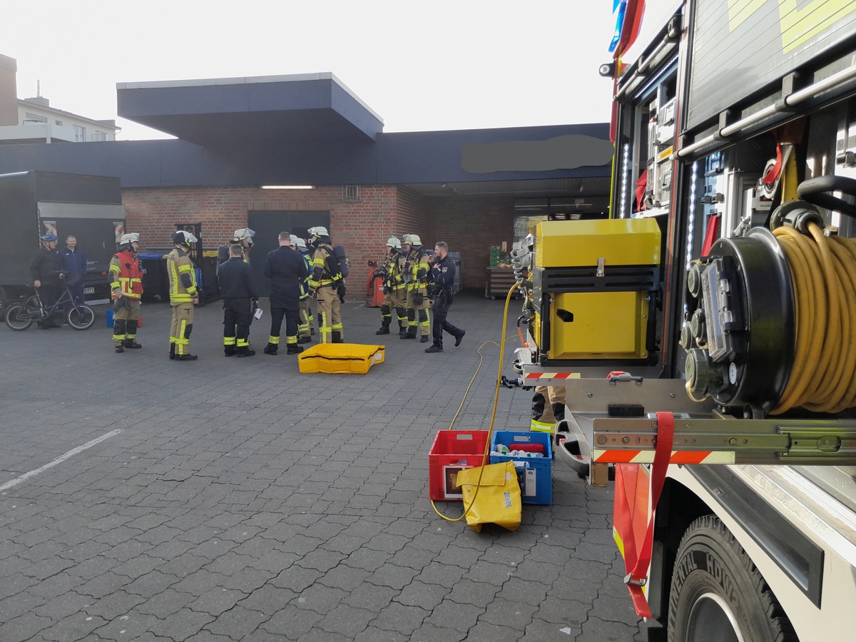 FW Bremerhaven: Buttersäureanschlag im Supermarkt