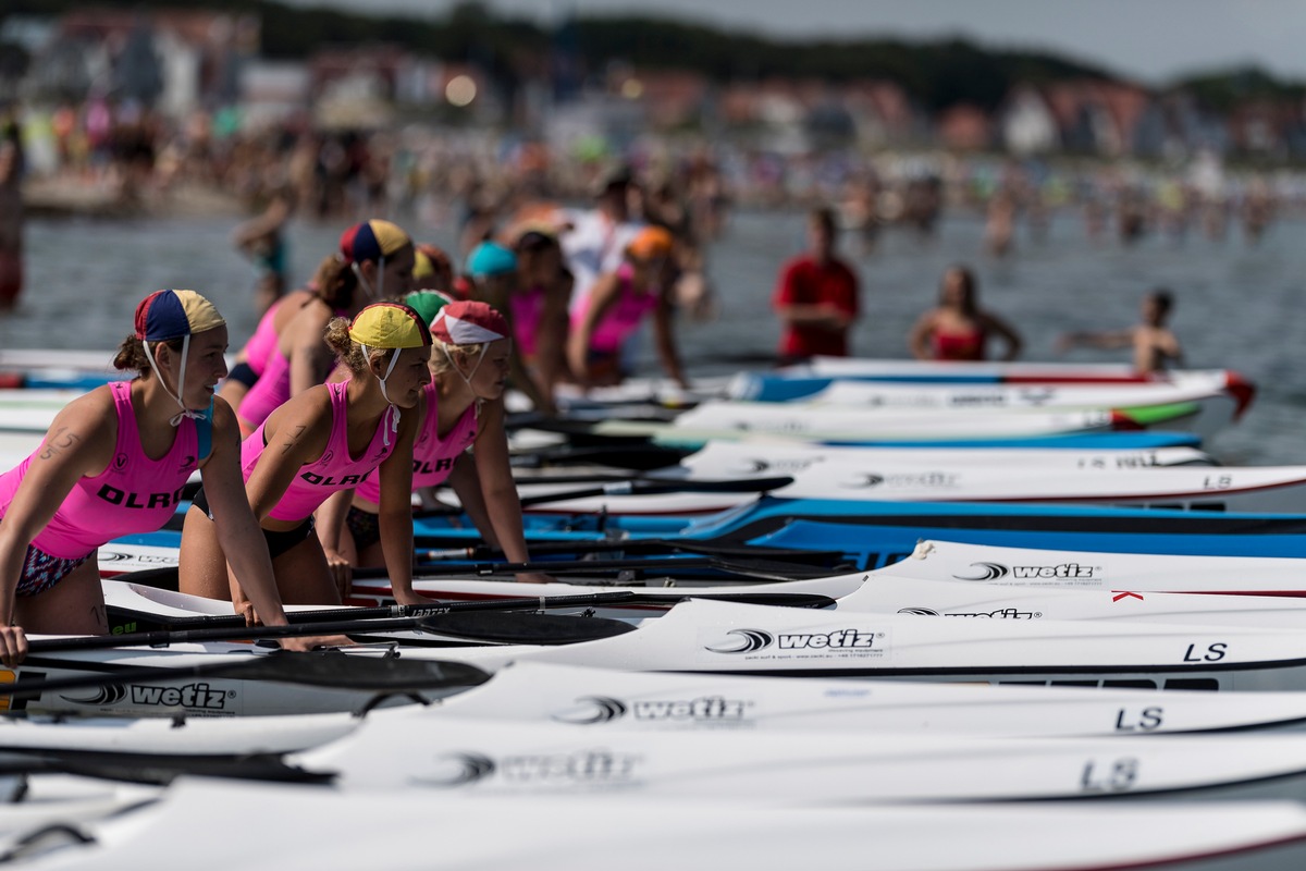 23. Internationaler DLRG Cup / Strand von Warnemünde lockt Rettungsschwimmer aus sechs Nationen zum Wettkampf