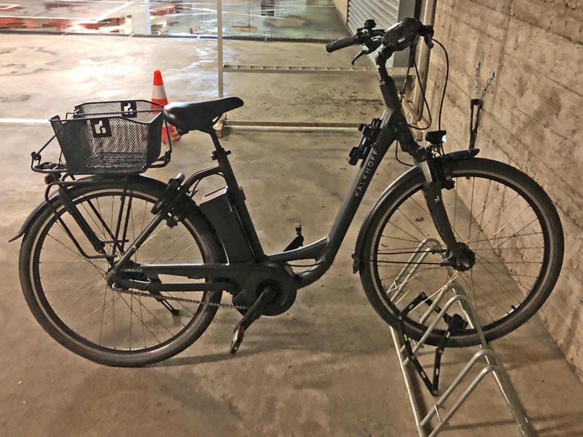 POL-ME: Mehrfach volltrunken vom E-Bike gestürzt - Velbert - 2106043