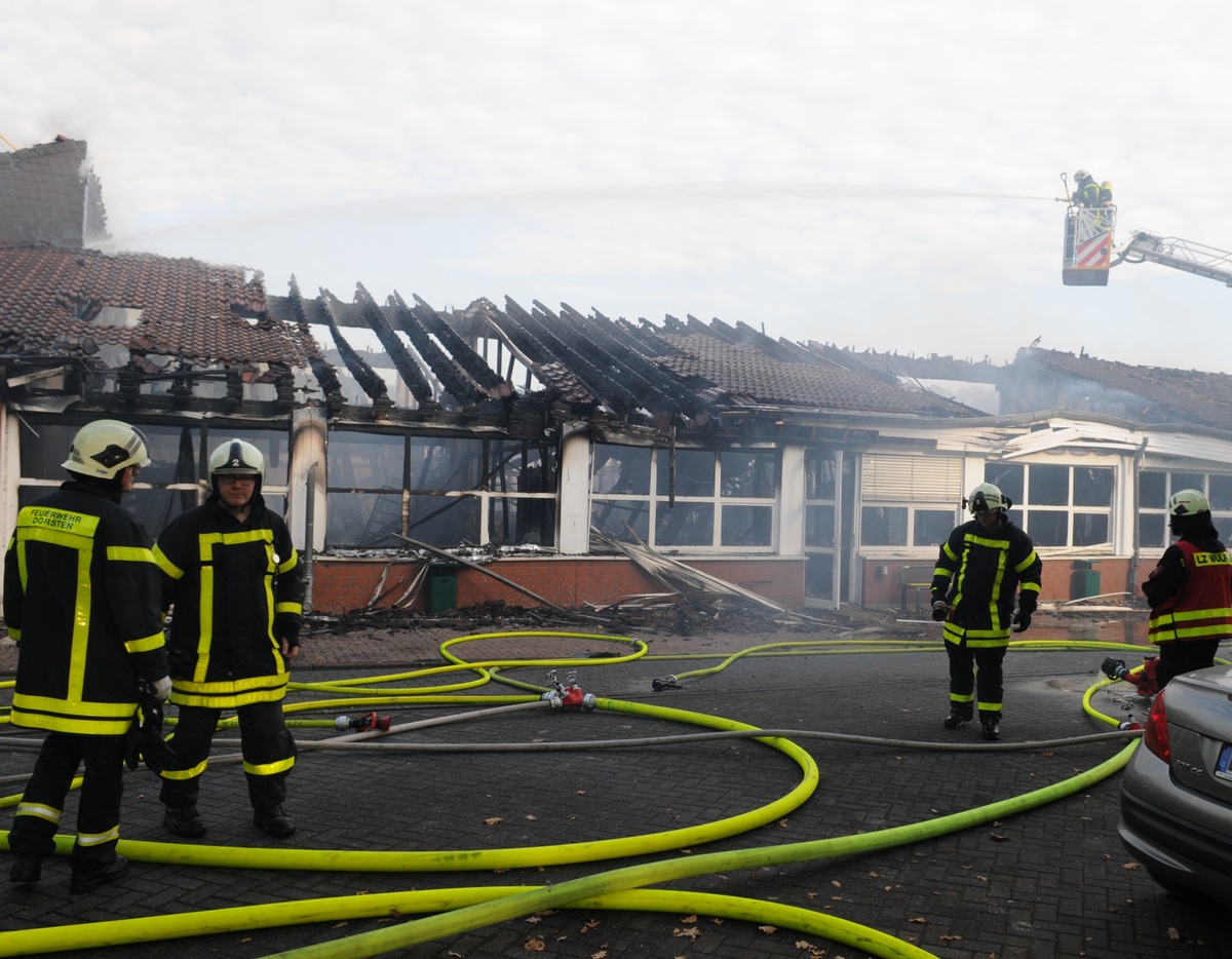 FW-Dorsten: Dorstener Werkstatt für Menschen mit Behinderungen durch Brand zerstört