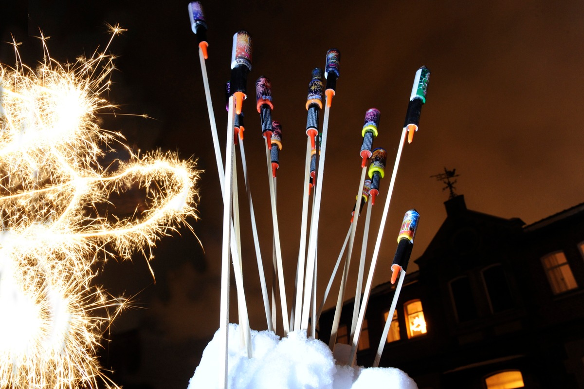 Gut zu wissen: Tipps für den Alltag / Wenn der Schuss nach hinten losgeht / Silvesterfeuerwerk richtet jedes Jahr große Schäden an (mit Bild)