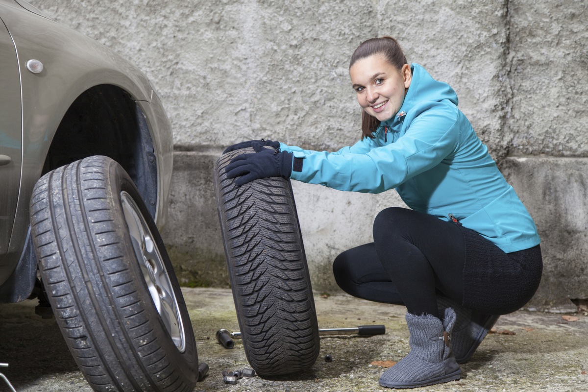 Wenn Schnee und Kälte kommen: Vier Tipps für sicheres Autofahren im Winter (FOTO)