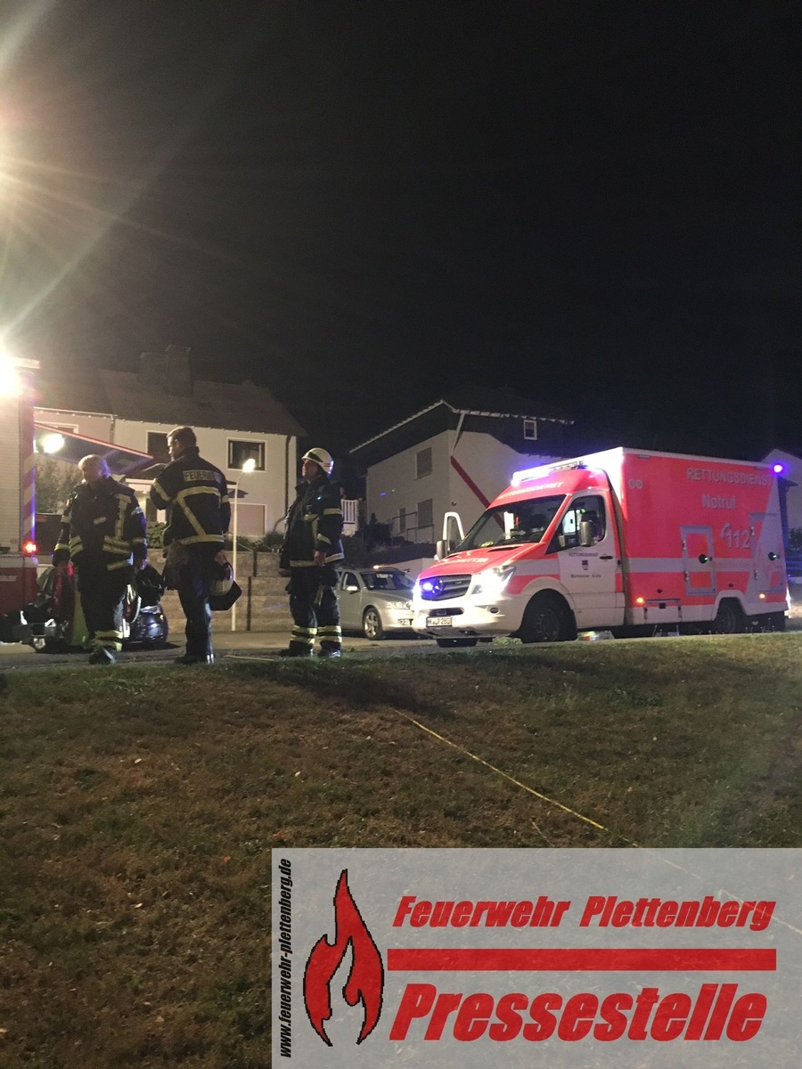 FW-PL: OT-Kersmecke. Feuerwehr rettet Mann mit Rauchvergiftung aus Wohnung. Topf auf dem Herd vergessen.