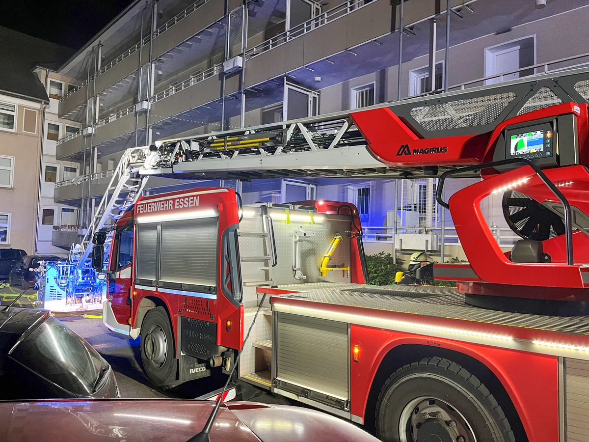 FW-E: Kellerbrand in Mehrfamilienhaus in Frohnhausen - keine Verletzten