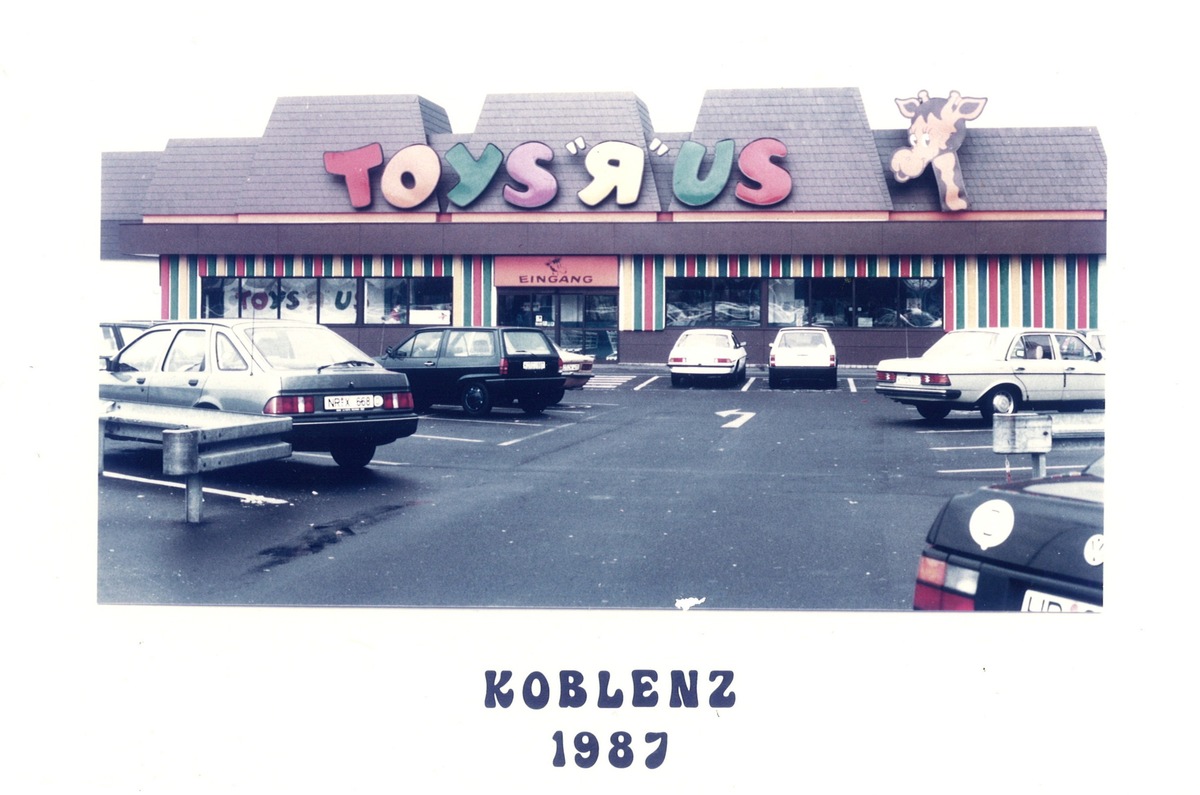 Happy Birthday, TOYS&quot;R&quot;US!