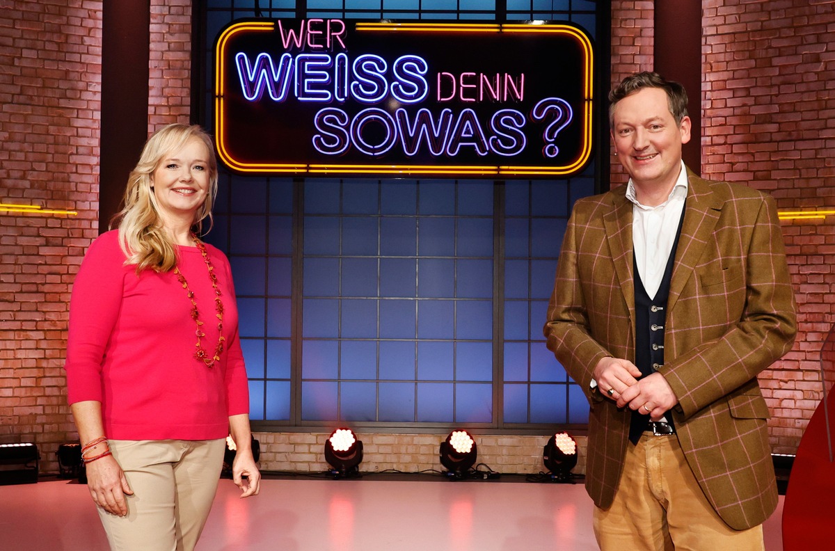 Das Erste: Hausbesuch: Die Ärzte Eckart von Hirschhausen und Franziska Rubin bei &quot;Wer weiß denn sowas?&quot;